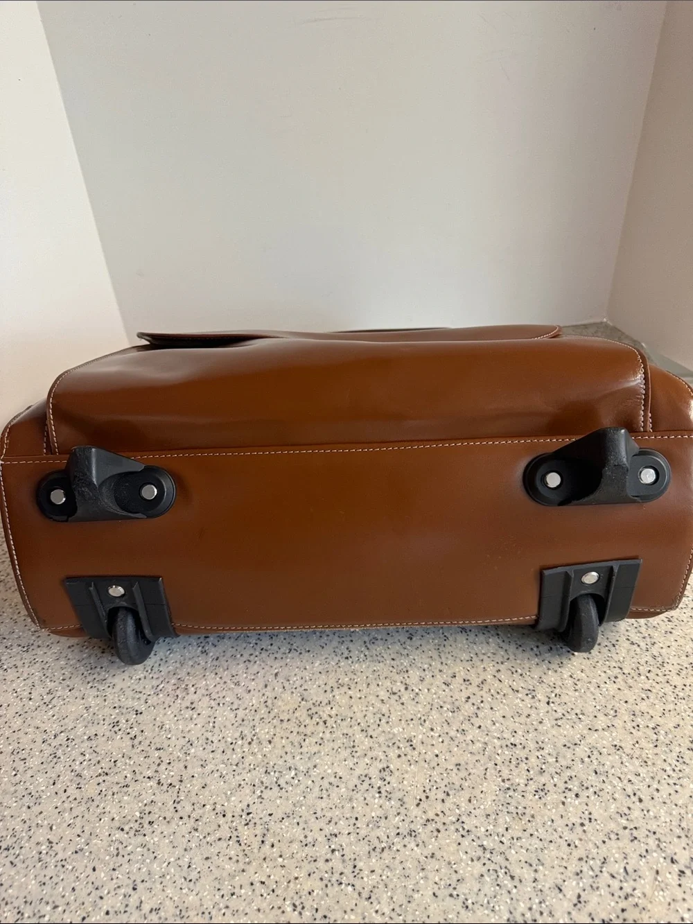 McKlein Edgebrook Leather Brown Wheeled Laptop Briefcase Travel Bag.Unisex